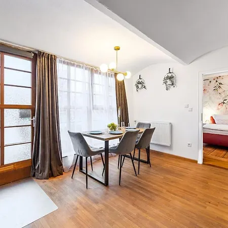 Apartment Stilvolles Am Schloss *